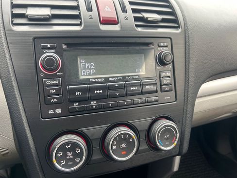 Used 2014 Subaru Forester 2.5i image 11