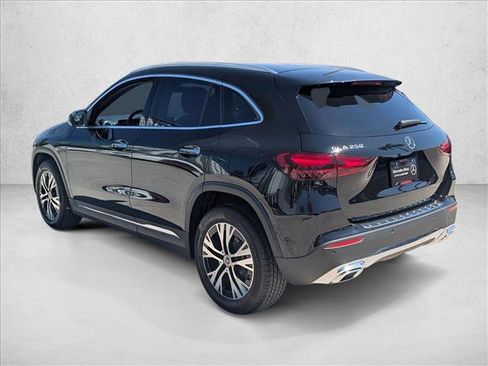 Used 2025 Mercedes-Benz GLA 250 image 8