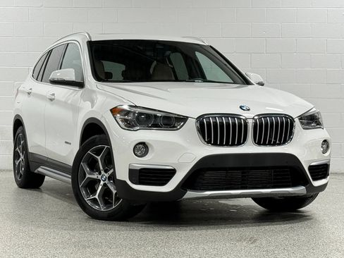 Used 2016 BMW X1 xDrive28i AWD/4WD image 4