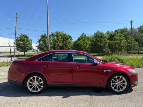 Used 2013 Ford Taurus Limited FWD image 2