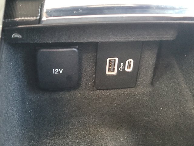 Used 2022 Lincoln Corsair FWD image 26