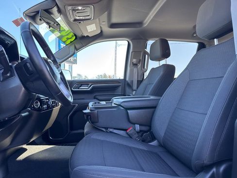 Used 2023 GMC Sierra 1500 SLE w/ Snow Plow Prep Package image 17