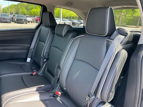 New 2026 Honda Odyssey Touring image 41