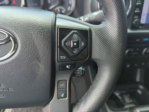 Used 2022 Toyota Tacoma TRD Pro AWD/4WD image 22