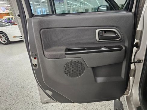 Used 2005 Chevrolet Colorado LS image 24