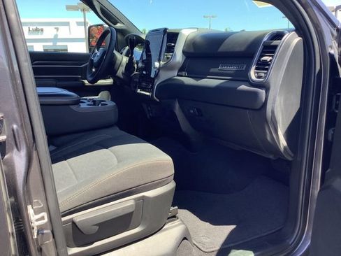 Used 2025 RAM 2500 Big Horn AWD/4WD image 37