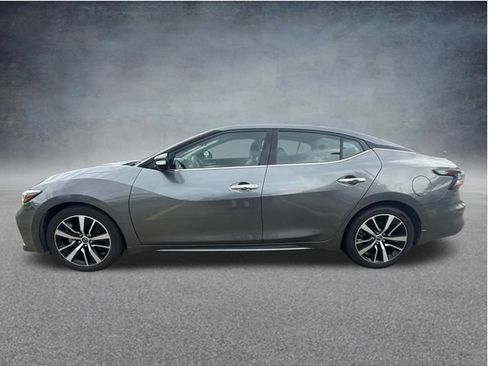 Used 2023 Nissan Maxima SV w/ Floor Mat Group FWD image 6