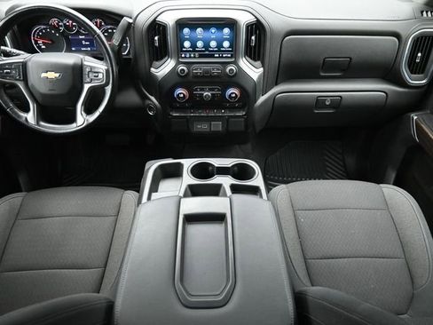 Used 2021 Chevrolet Silverado 1500 LT image 19
