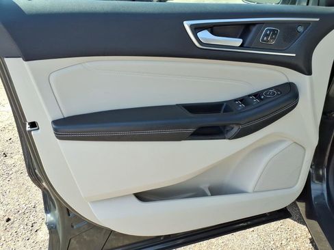 Used 2024 Ford Edge Titanium AWD/4WD image 13