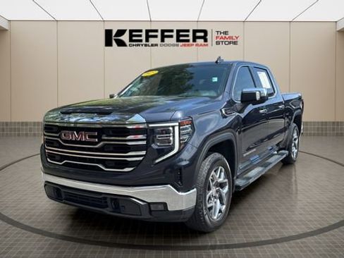 Used 2023 GMC Sierra 1500 SLT w/ SLT Premium Package image 1