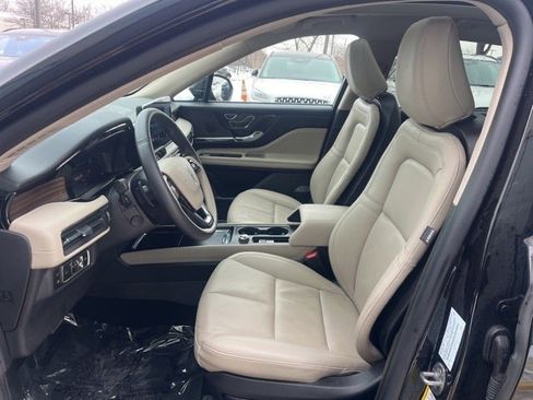 Used 2025 Lincoln Corsair Grand Touring w/ Equipment Group 301A image 24