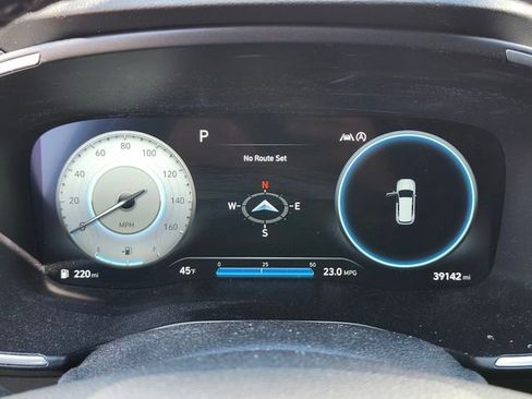 Used 2023 Hyundai Santa Fe Limited w/ Cargo Package image 31