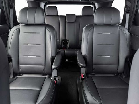 New 2026 Hyundai Palisade Calligraphy FWD image 16
