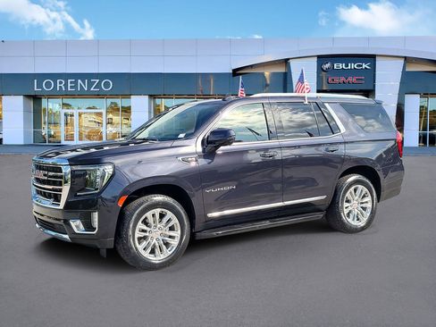 Used 2023 GMC Yukon SLT w/ SLT Premium Package image 1