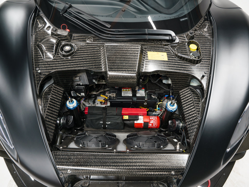 Used 2015 McLaren P1 RWD image 35