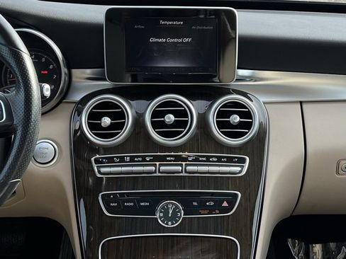 Used 2015 Mercedes-Benz C 300 4MATIC Sedan image 18