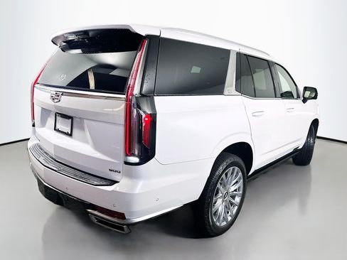 Used 2022 Cadillac Escalade Premium Luxury w/ Performance Package AWD/4WD image 7