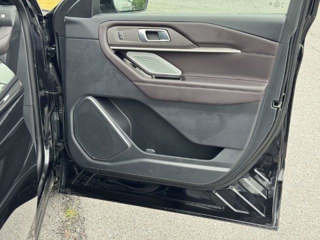 Used 2026 Ford Explorer Platinum AWD/4WD image 5