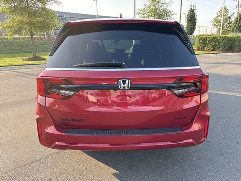 Used 2026 Honda Odyssey Sport-L image 8