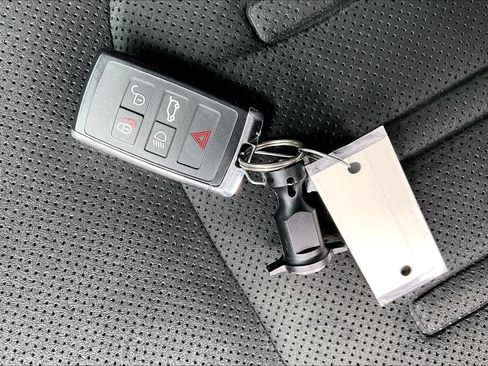 Certified 2024 Land Rover Defender 110 Carpathian Edition AWD/4WD image 11