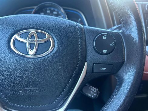 Used 2013 Toyota RAV4 Limited image 18