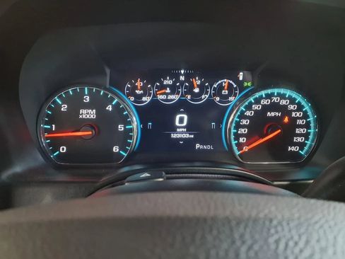 Used 2017 Chevrolet Tahoe LT w/ LT Signature Package AWD/4WD image 29