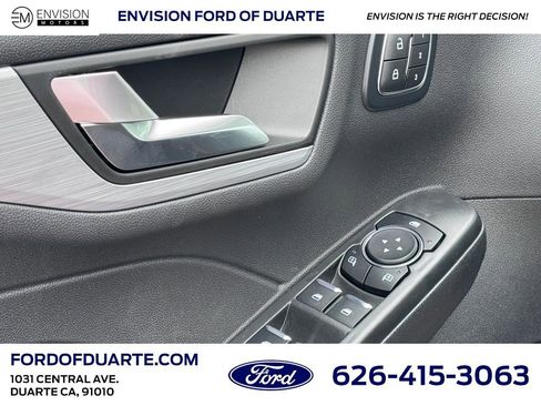 New 2024 Ford Escape SE w/ PHEV Premium Package image 19