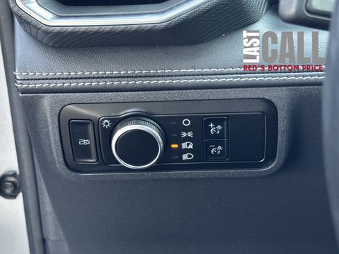 Used 2024 Ford Mustang Premium image 16