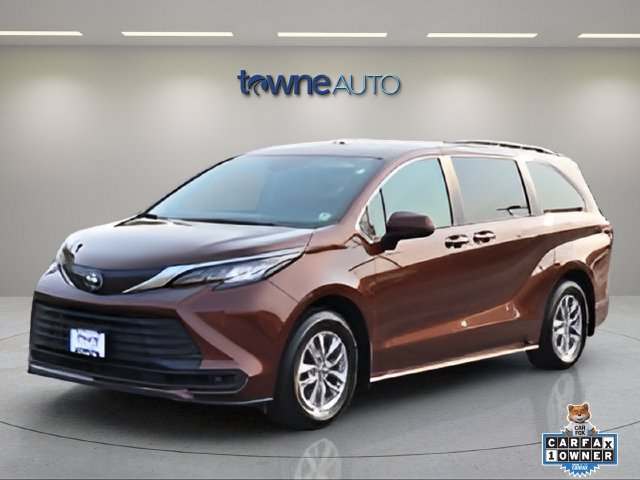 Used 2022 Toyota Sienna LE FWD image 1