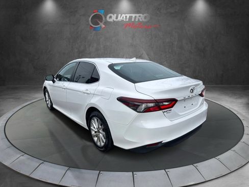 Used 2021 Toyota Camry LE image 3