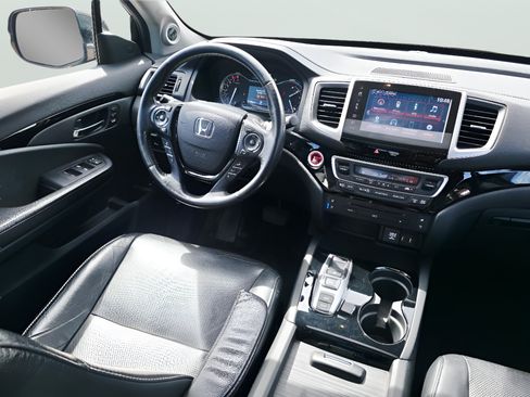 Used 2017 Honda Pilot Elite image 22