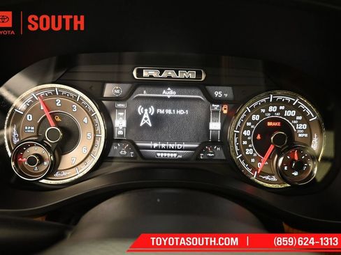 Used 2020 RAM 1500 Limited AWD/4WD image 12