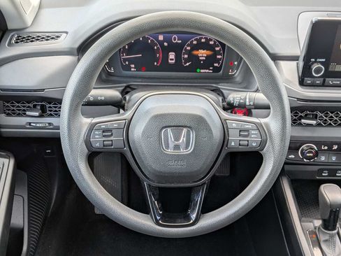 Certified 2023 Honda Accord EX image 22