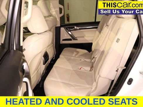 Used 2022 Lexus GX 460 Premium w/ Premium Package AWD/4WD image 11