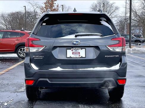 Certified 2023 Subaru Forester Premium image 3