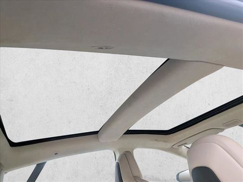 Used 2018 Tesla Model S 75D image 19