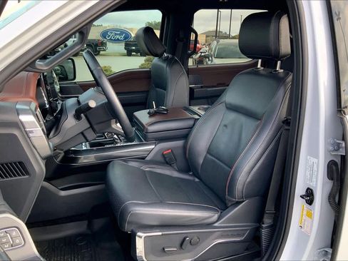 Used 2022 Ford F150 Lariat image 7