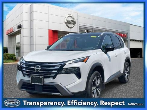 Used 2024 Nissan Rogue SL w/ SL Premium Package AWD/4WD image 4