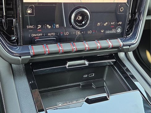 Used 2025 GMC Yukon AT4 Ultimate w/ LPO, Floor Liner Package image 21