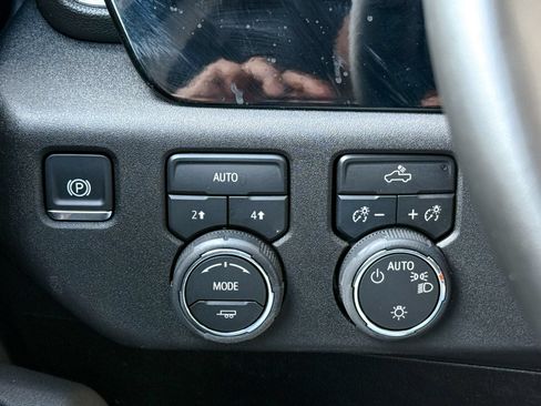 Certified 2026 Chevrolet Silverado 1500 LT AWD/4WD image 29
