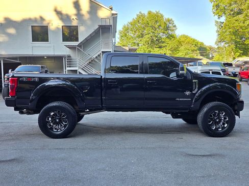 Used 2019 Ford F250 Lariat w/ Lariat Ultimate Package AWD/4WD image 8