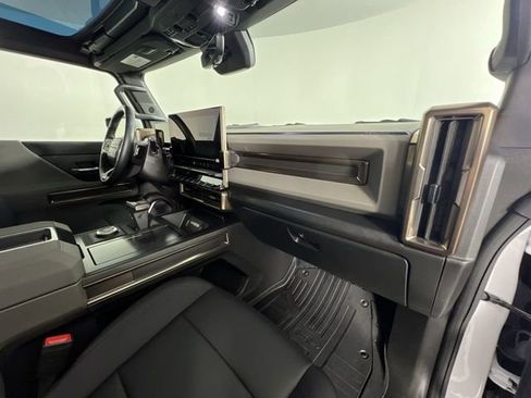 Certified 2025 GMC Hummer EV 3X w/ Battery Pack, 24 Module Pack AWD/4WD image 30