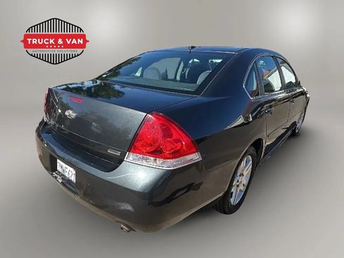 Used 2016 Chevrolet Impala LT FWD image 5