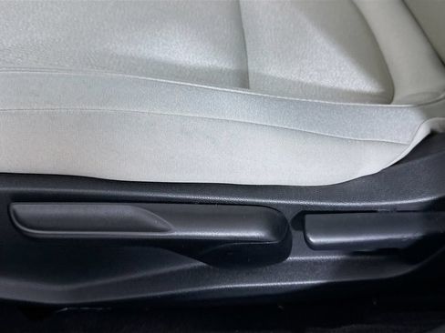 Used 2018 Honda Accord LX image 13