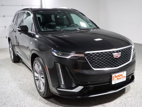Used 2024 Cadillac XT6 Premium Luxury AWD/4WD image 5