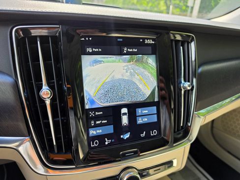 Used 2017 Volvo V90 T6 Cross Country AWD/4WD image 15