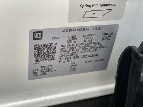 Used 2025 Cadillac Lyriq Luxury AWD/4WD image 29