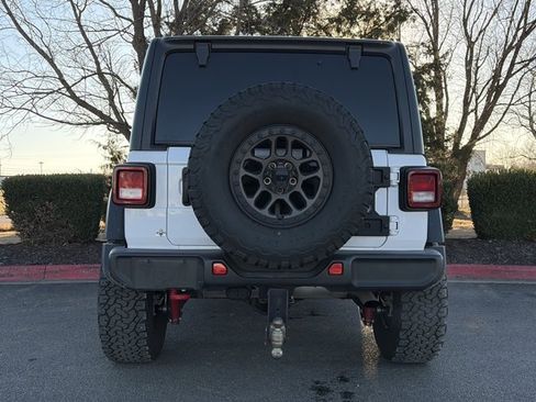 Used 2023 Jeep Wrangler Unlimited Rubicon w/ Xtreme 35 Tire Package image 5