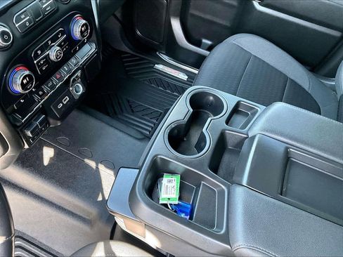 Used 2021 Chevrolet Silverado 1500 RST w/ Z71 Off-Road Package image 20