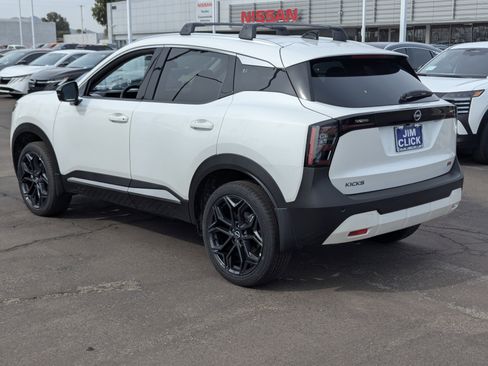 New 2026 Nissan Kicks SR image 4